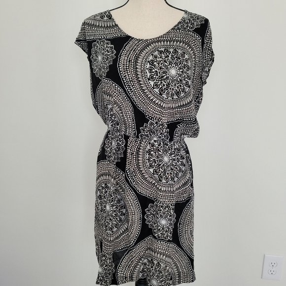 Banana Republic light dress - Picture 1 of 5